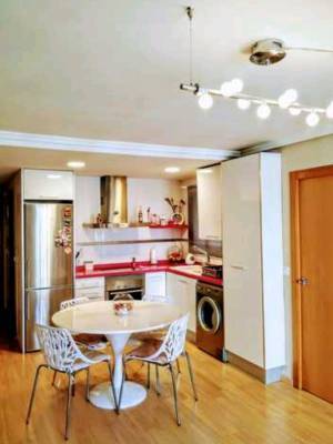 Foto 32 de Se vende moderno piso en el barrio de Soternes , cerca del parque de Cabecera y Aveni